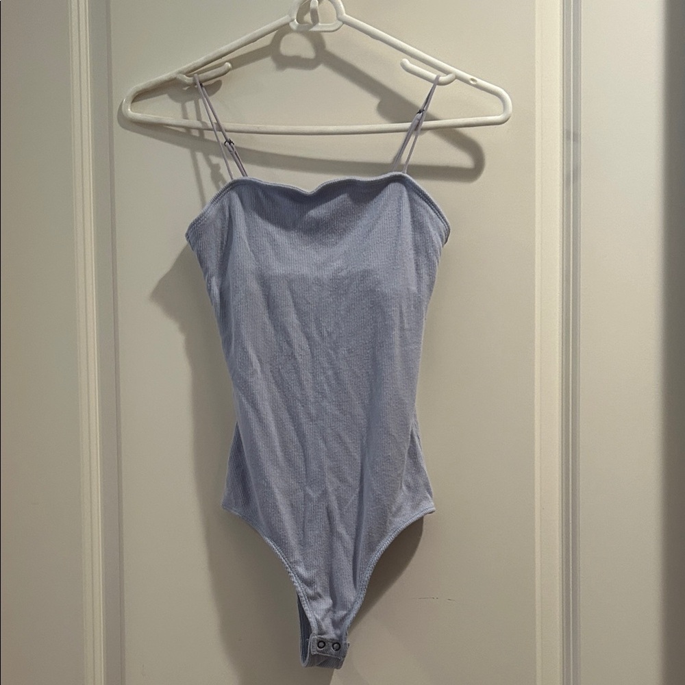 Hollister Ribbed stretchy bodysuit adjustable Spaghetti straps snap closure S
